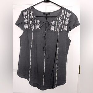 MISS ME Tie Front Short Sleeves Top Size M